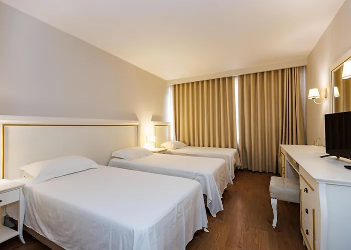 Hotel Riverside At Fieri